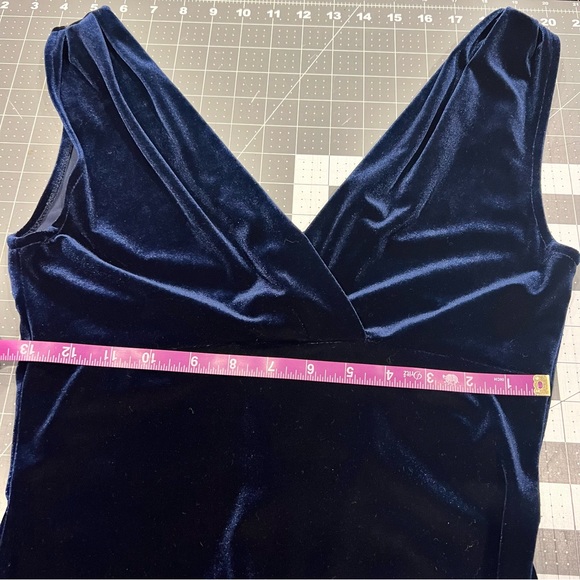 Reggio Vintage Blue V-Neck Sleeveless Dress Size 4 - Picture 13 of 13